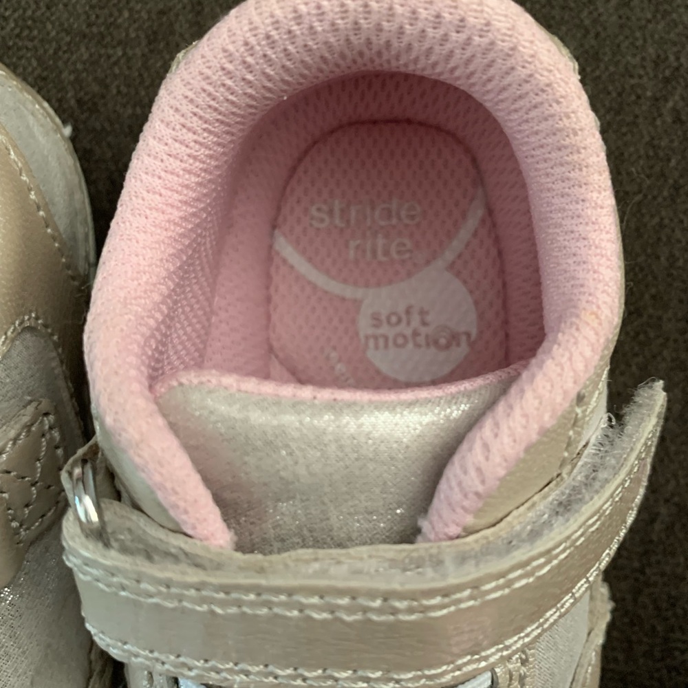 Stride Rite Soft Motion Baby and Toddler Girls Jazzy Casual Sneaker - Picture 6 of 7
